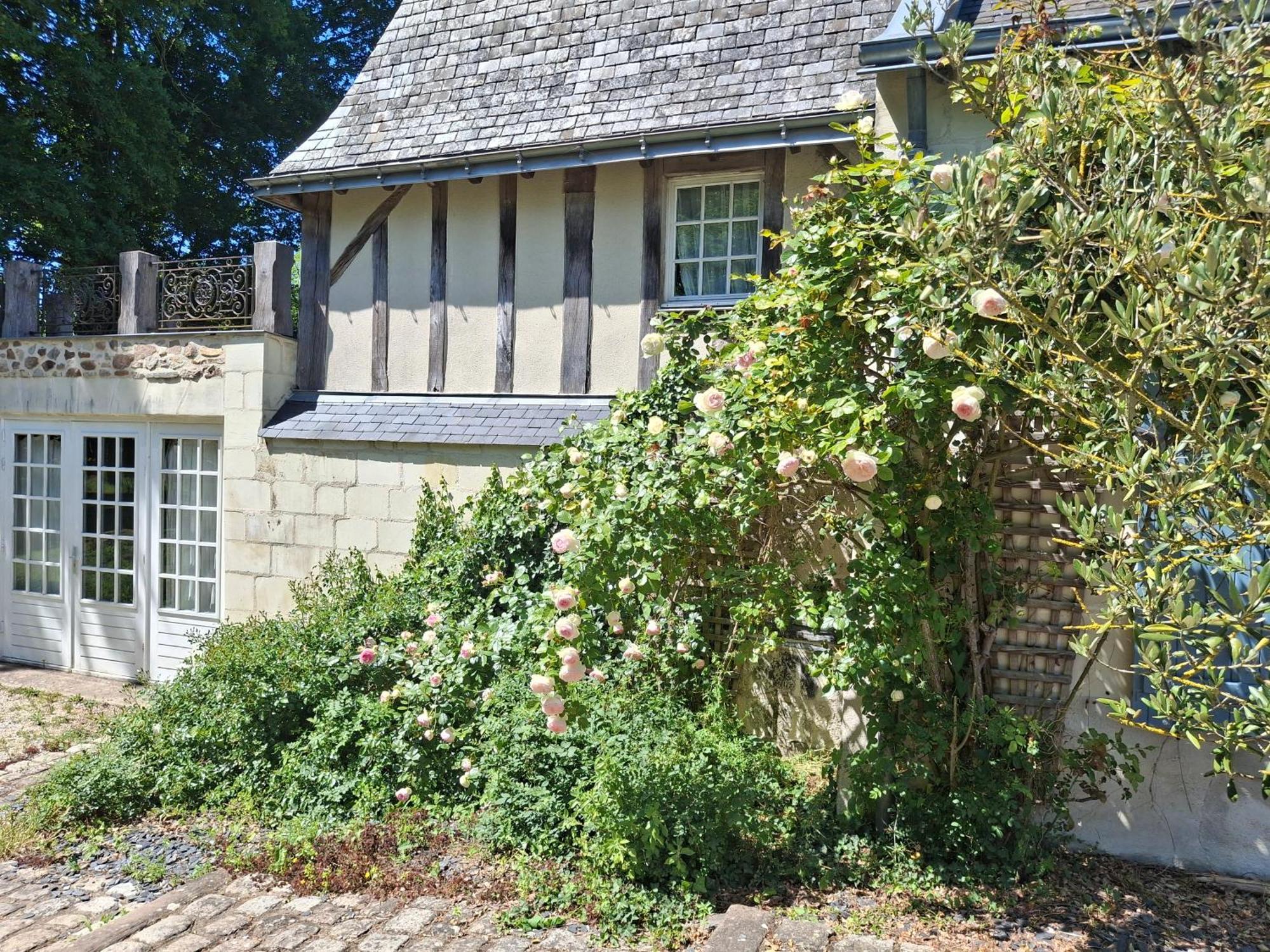 Bed and Breakfast Le Mouton Blaison Exterior foto